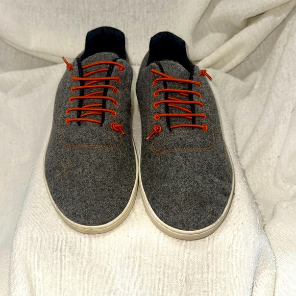 Baabuk Gray Felt women’s shoes - Picture 1 of 6